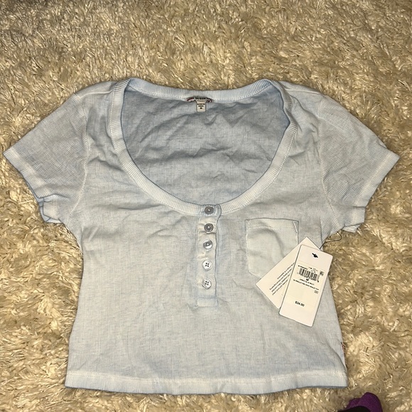 Guess Blue Button Up Crop Top - Picture 1 of 4
